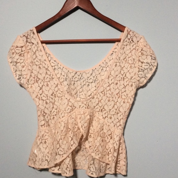 🐞 Urban Outfitters Pins & Needles Lace Peplum Top - Picture 4 of 5